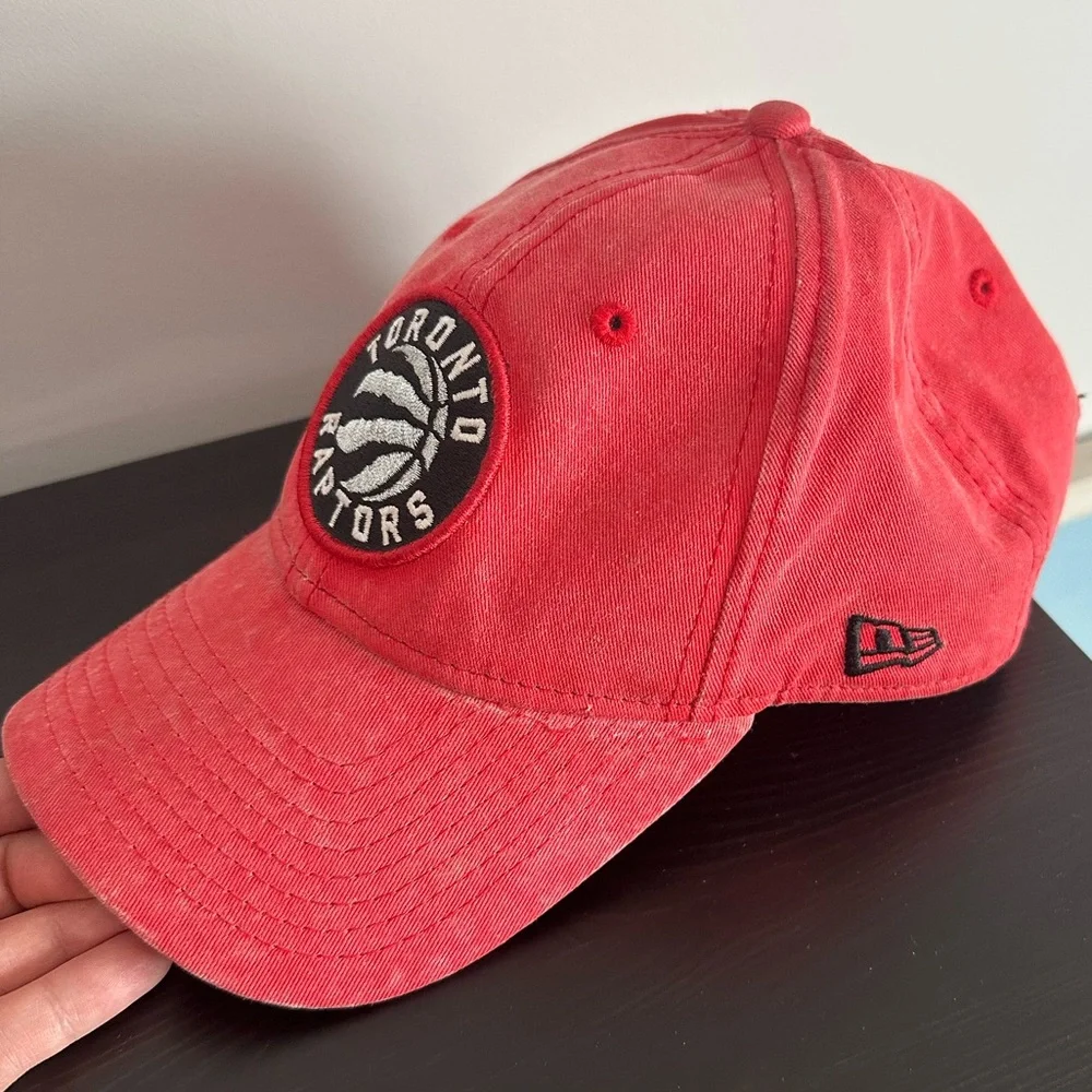 Toronto Raptors Baseball Hat - Picture 2 of 6